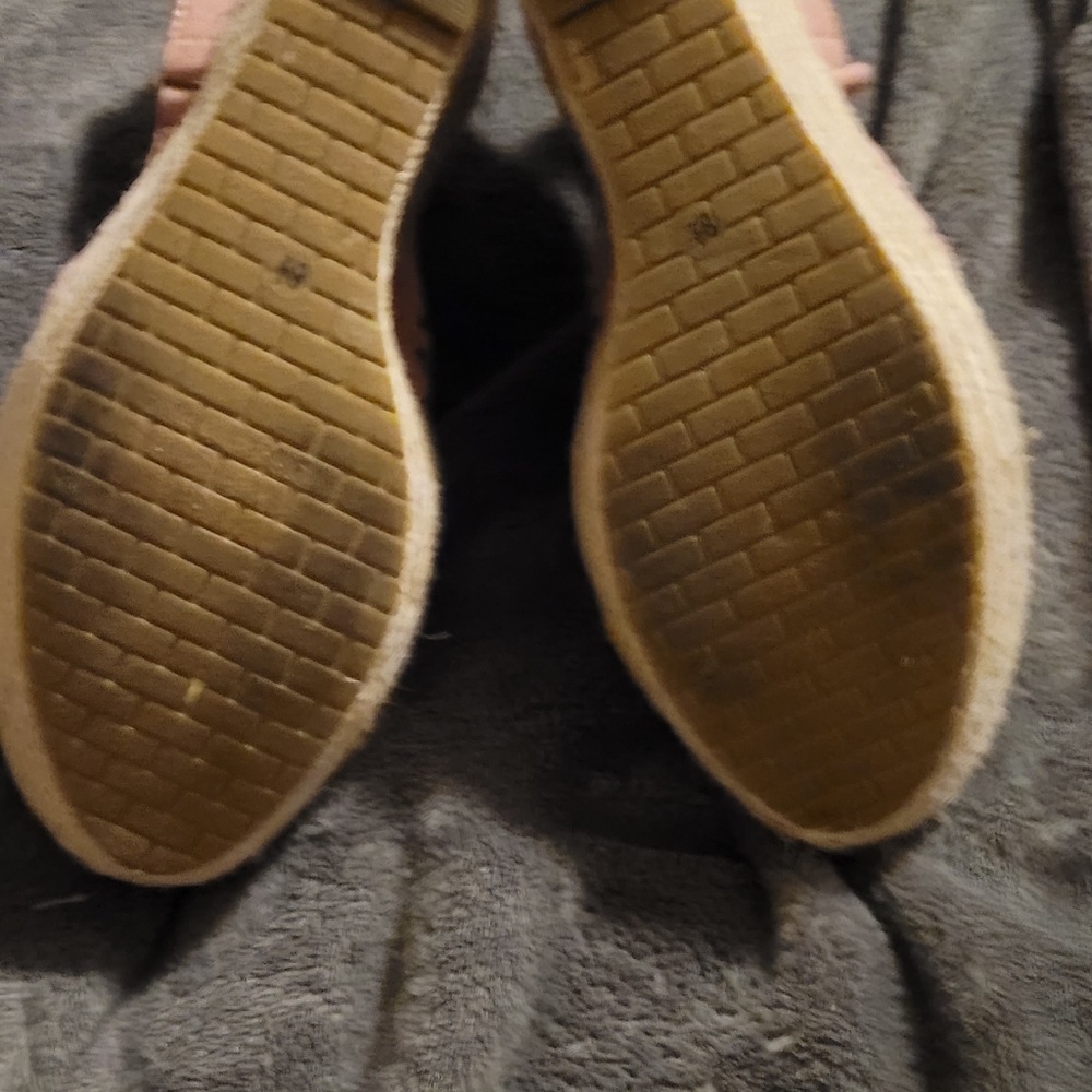 Wedges - Picture 4 of 5